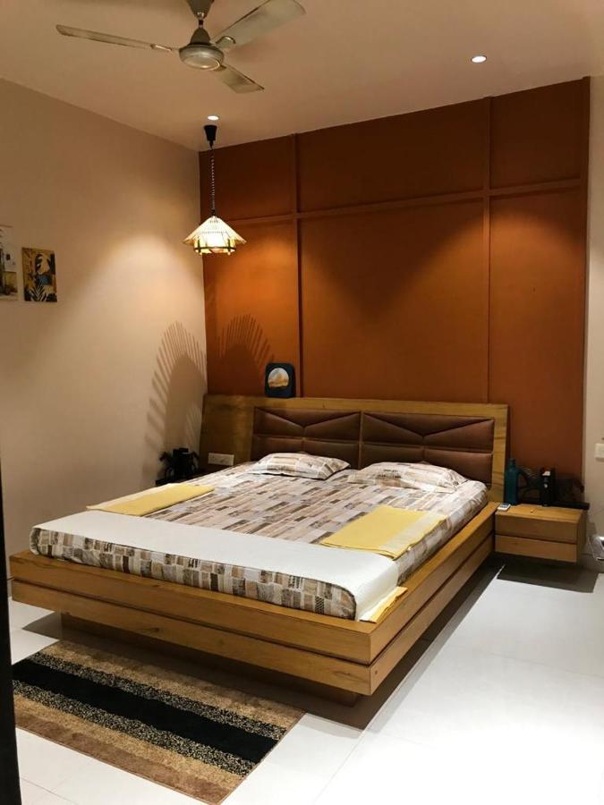 Entire Craftsman House With 2 Bedrooms Kitchen And More Rāipur المظهر الخارجي الصورة